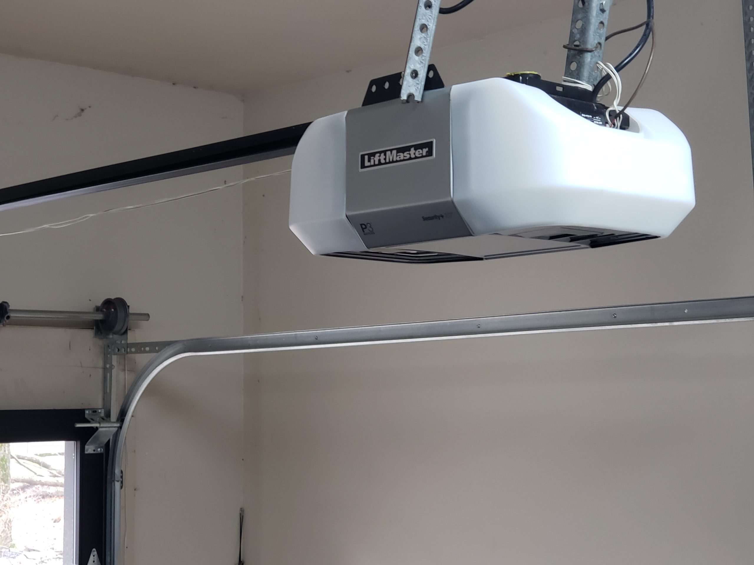 Residential Overhead Garage Door Operator